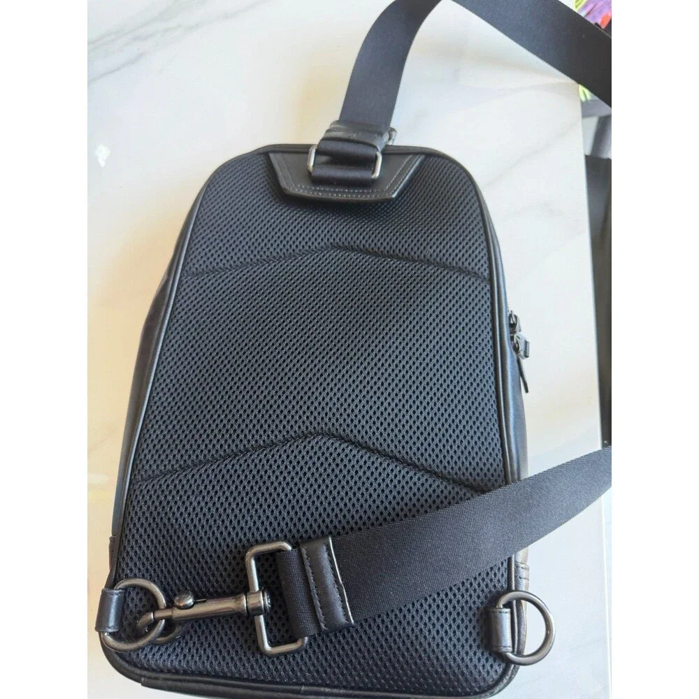 Coach Graham Pack C2931 Black Leather Sling Crossbody Backpack Men’s Unisex